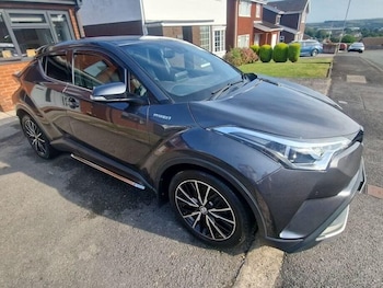 Used Toyota C-HR 2019 for sale - 75676661: Photo