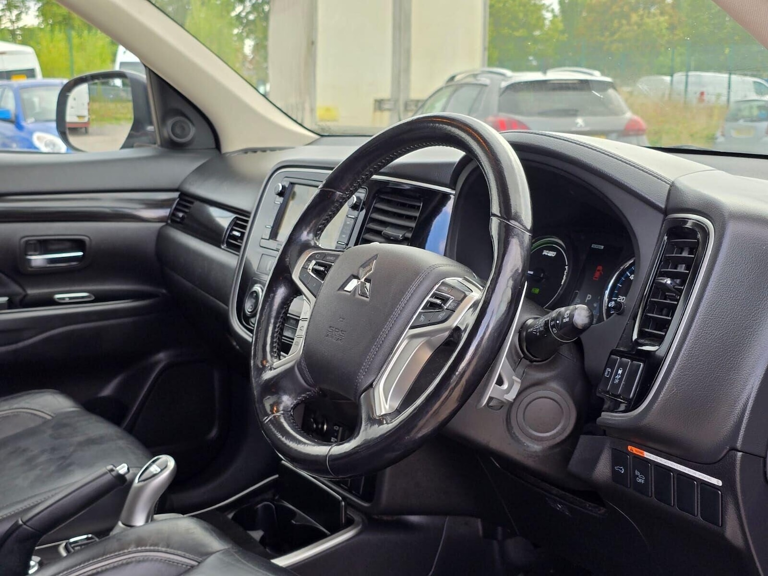 Used Mitsubishi Outlander 2016 for sale - 75948168: Photo 24