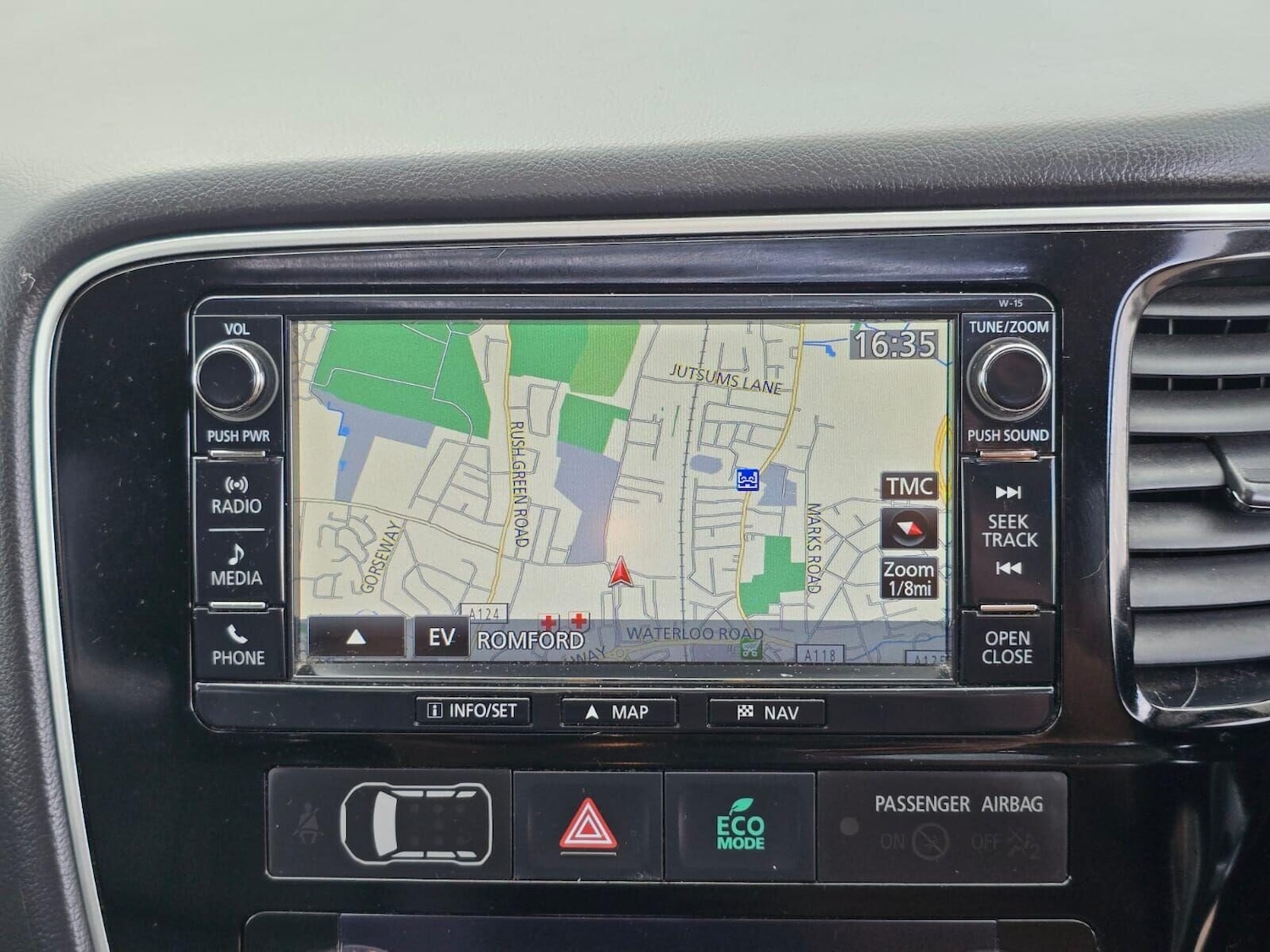 Used Mitsubishi Outlander 2016 for sale - 75948168: Photo 35