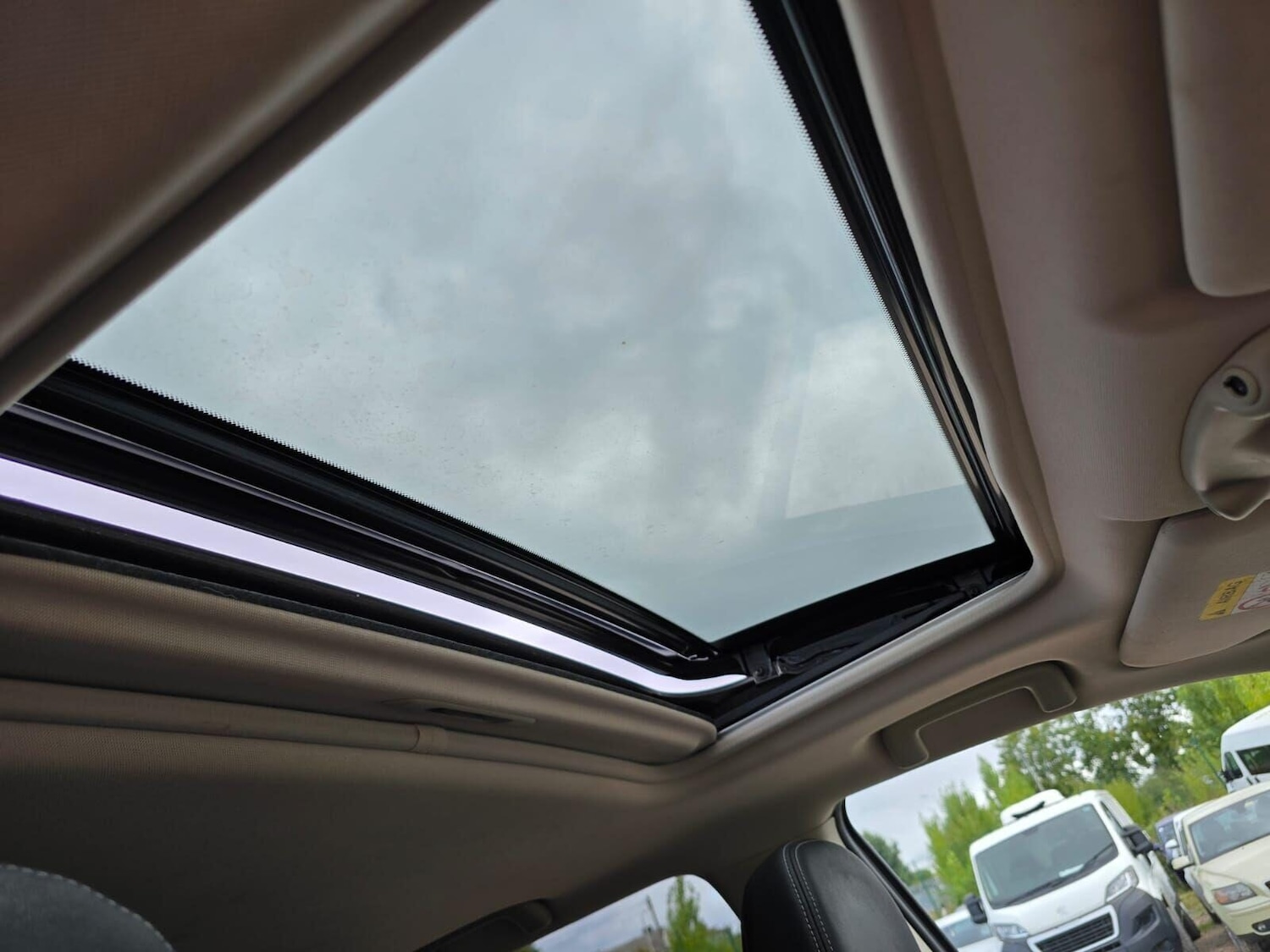 Used Mitsubishi Outlander 2016 for sale - 75948168: Photo 39