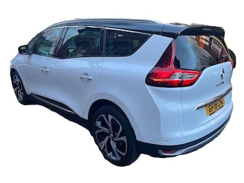 Used Renault Grand Scenic 2018 for sale - 77628879: Photo