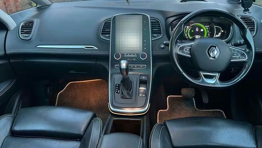 Used Renault Grand Scenic 2018 for sale - 77628879: Photo 5