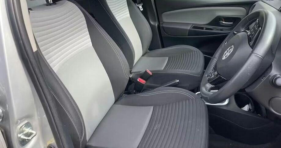 Used Toyota Yaris 2018 for sale - 77997124: Photo 6