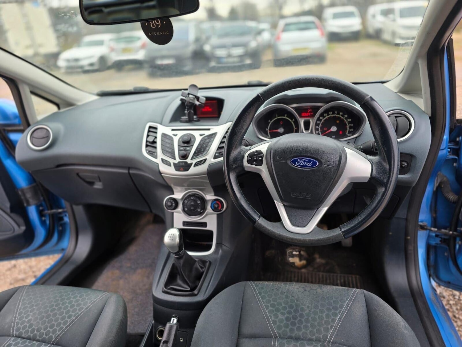 Used Ford Fiesta 2010 for sale - 77124095: Photo 17