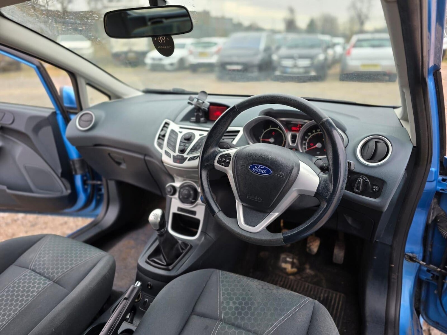 Used Ford Fiesta 2010 for sale - 77124095: Photo 20