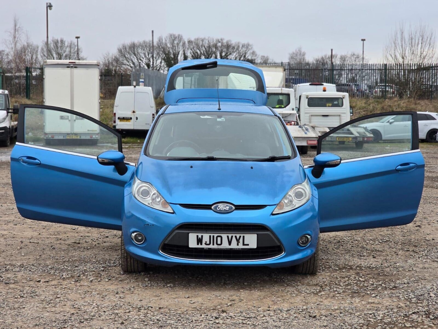 Used Ford Fiesta 2010 for sale - 77124095: Photo 7