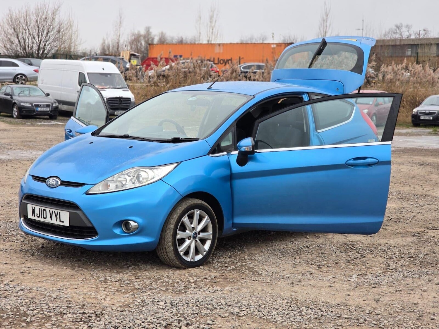 Used Ford Fiesta 2010 for sale - 77124095: Photo 8