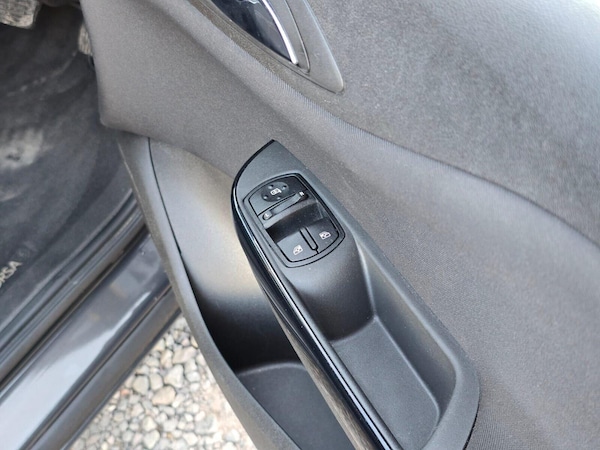Used Vauxhall Corsa 2016 for sale - 75730265: Photo 30