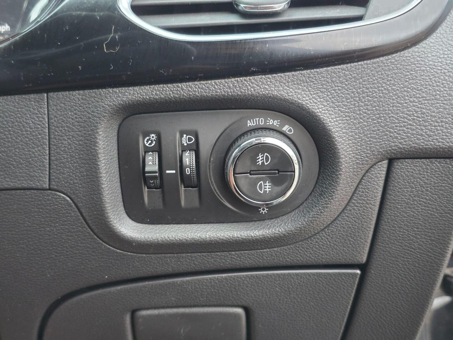 Used Vauxhall Astra 2017 for sale - 76453710: Photo 29