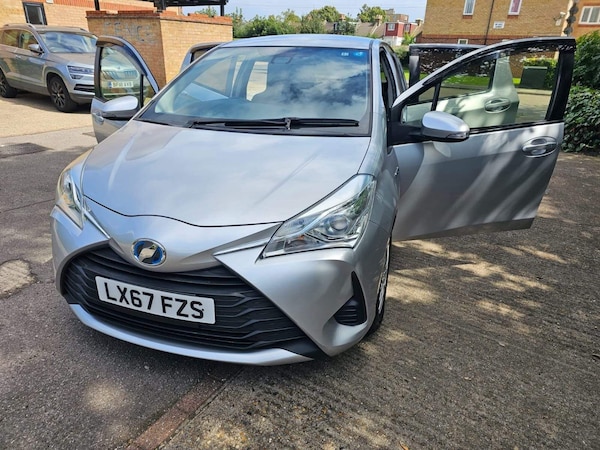 Used Toyota Yaris 2018 for sale - 75426639: Photo 18