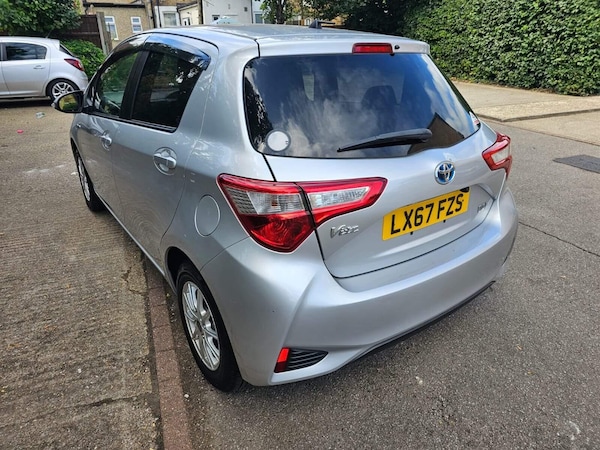 Used Toyota Yaris 2018 for sale - 75426639: Photo 30