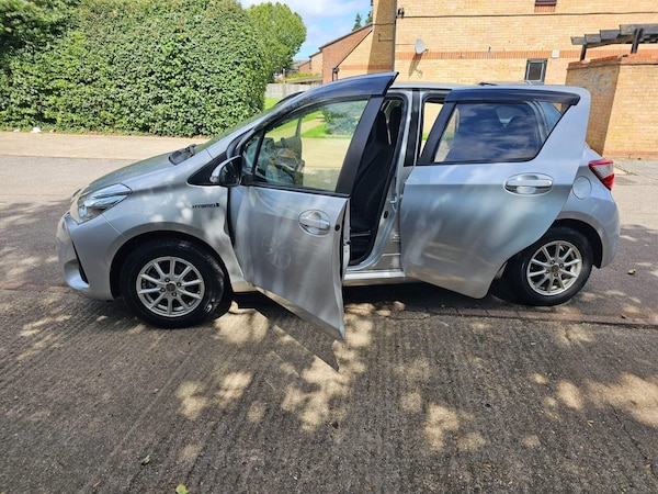 Used Toyota Yaris 2018 for sale - 75426639: Photo 34