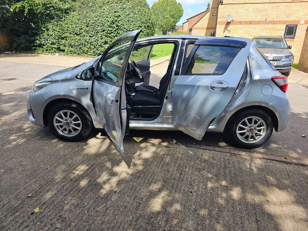 Used Toyota Yaris 2018 for sale - 75426639: Photo 35