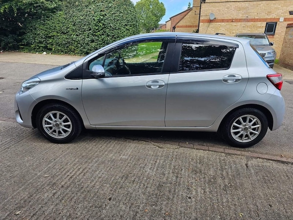 Used Toyota Yaris 2018 for sale - 75426639: Photo 38