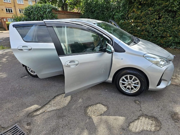 Used Toyota Yaris 2018 for sale - 75426639: Photo 5