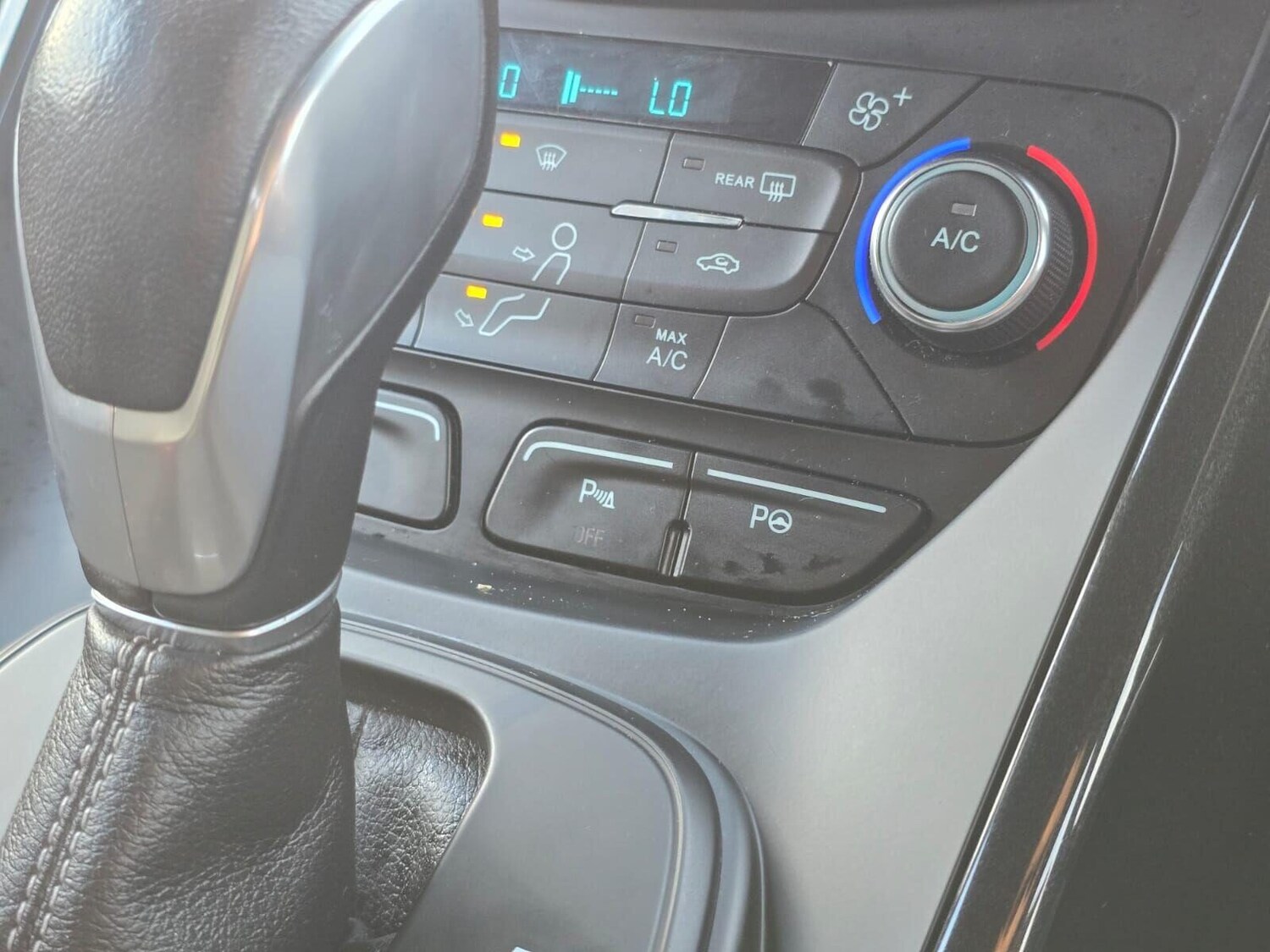 Used Ford Kuga 2017 for sale - 76863101: Photo 27