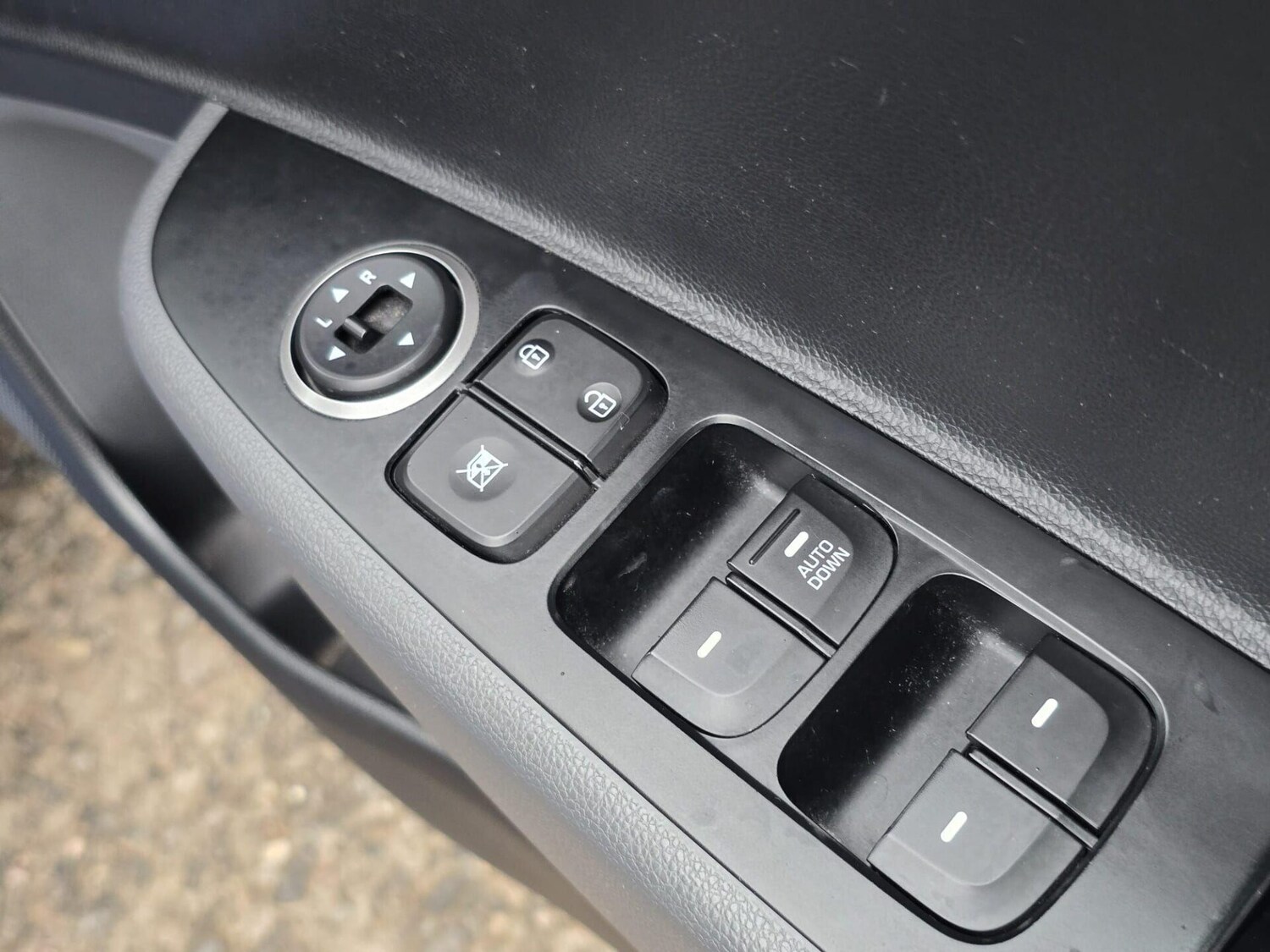 Used Hyundai i10 2018 for sale - 77319386: Photo 26