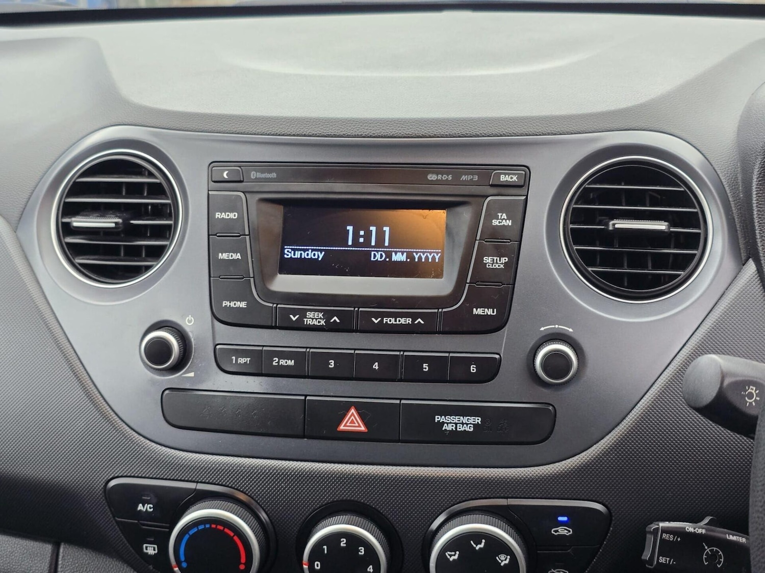 Used Hyundai i10 2018 for sale - 77319386: Photo 32