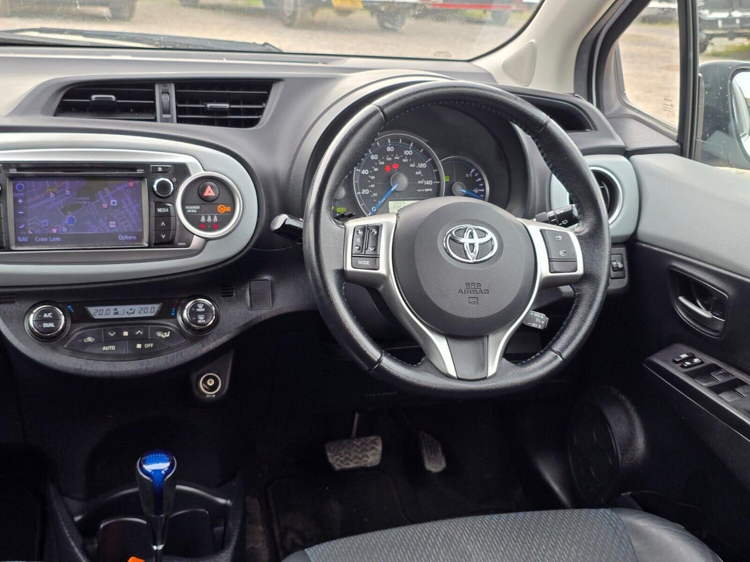 Used Toyota Yaris 2014 for sale - 76224510: Photo 55
