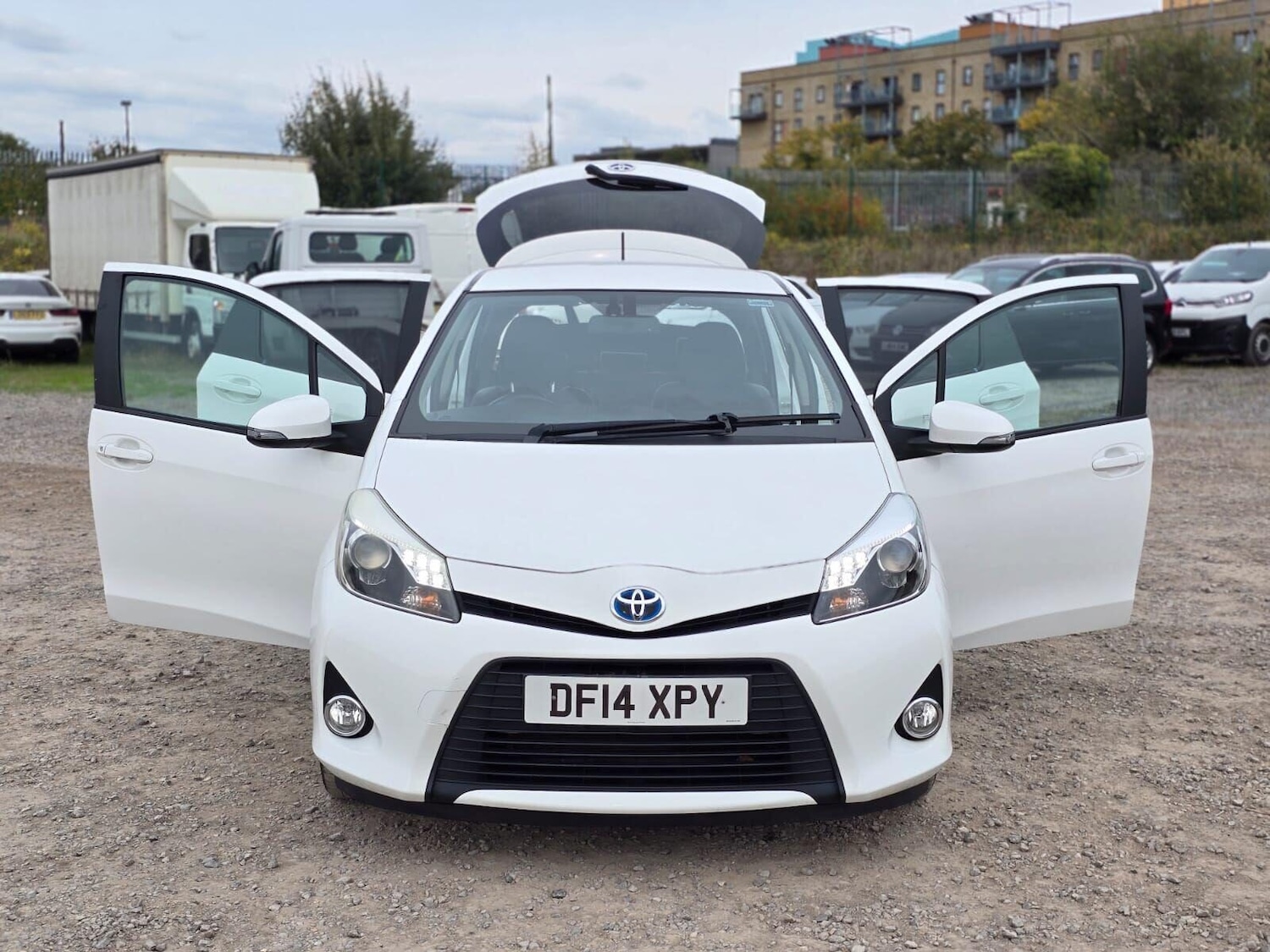 Used Toyota Yaris 2014 for sale - 76224510: Photo 7