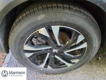 Used Peugeot E-2008 2023 for sale - 79058482: Photo