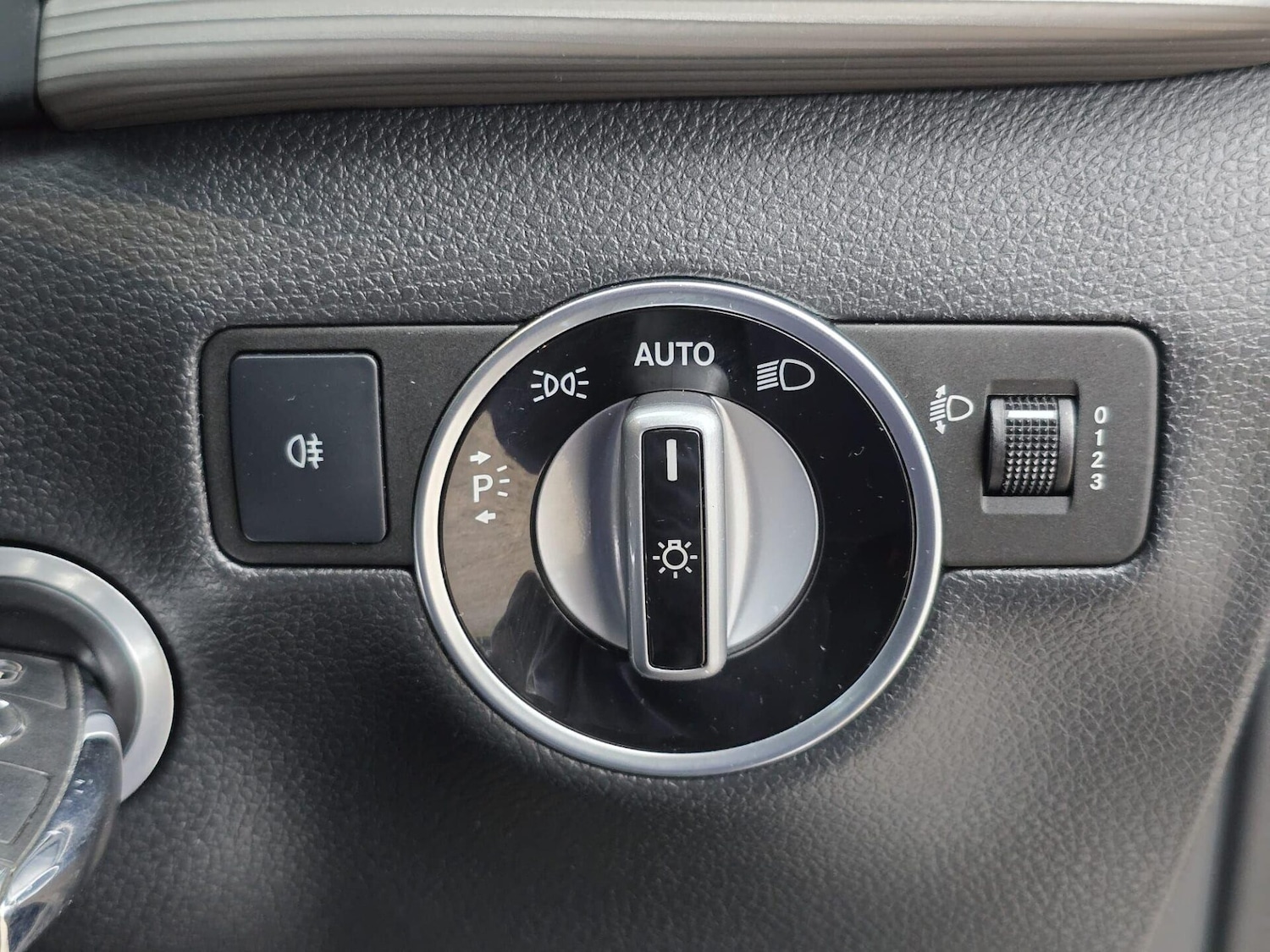 Used Mercedes-Benz B Class 2017 for sale - 75856692: Photo 30