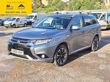 Used Mitsubishi Outlander 2016 for sale - 75821042: Photo