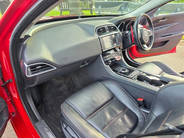 Used Jaguar XE 2017 for sale - 75426796: Photo 20