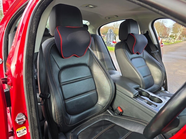 Used Jaguar XE 2017 for sale - 75426796: Photo 27