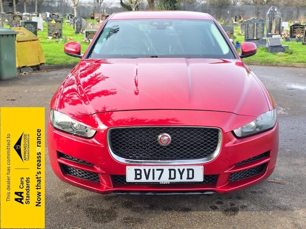 Used Jaguar XE 2017 for sale - 75426796: Photo 2