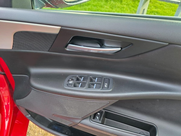 Used Jaguar XE 2017 for sale - 75426796: Photo 36