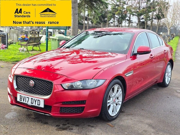 Used Jaguar XE 2017 for sale - 75426796: Photo 3