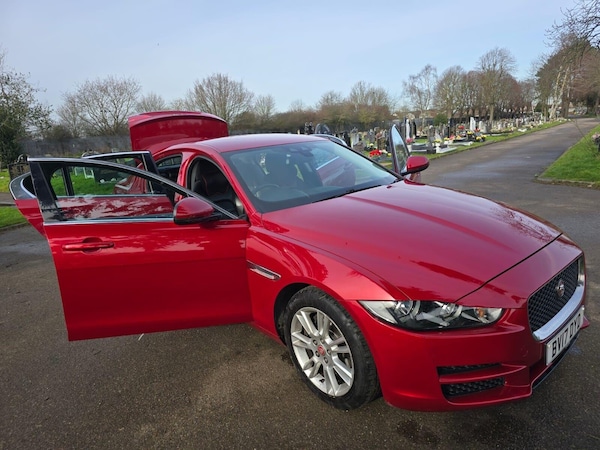 Used Jaguar XE 2017 for sale - 75426796: Photo 6
