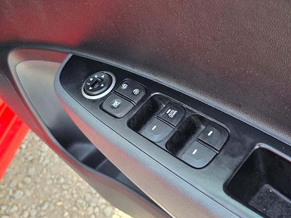 Used Hyundai i10 2019 for sale - 75303617: Photo 24