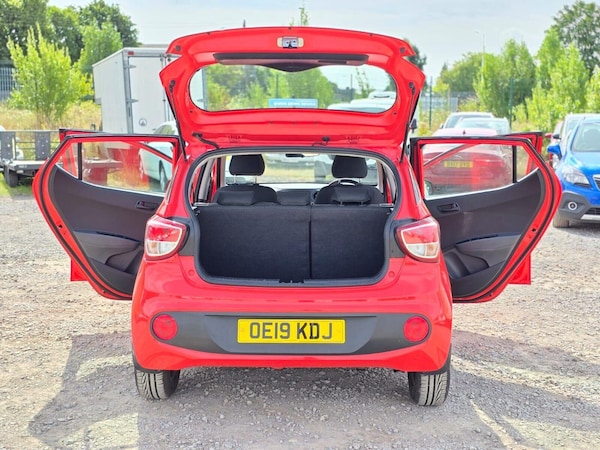 Used Hyundai i10 2019 for sale - 75303617: Photo 28