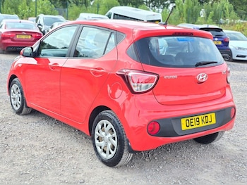 Used Hyundai i10 2019 for sale - 75303617: Photo