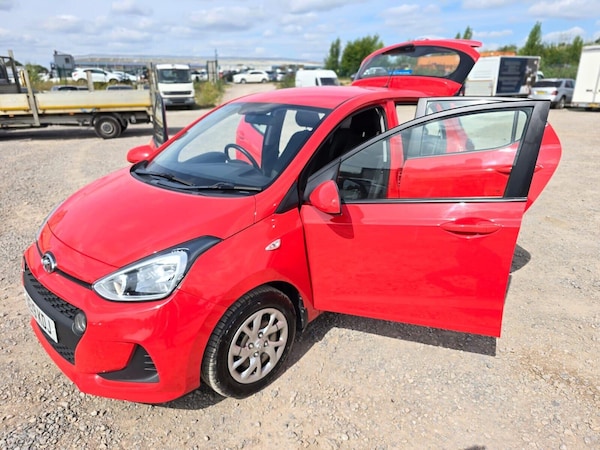 Used Hyundai i10 2019 for sale - 75303617: Photo 7