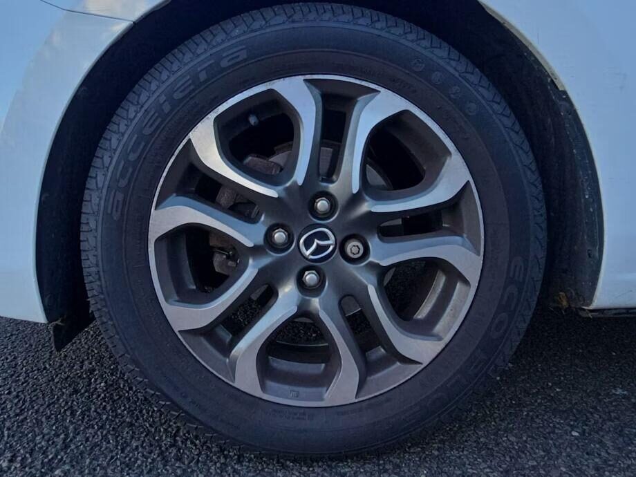 Used Mazda Mazda2 2015 for sale - 76391340: Photo 9