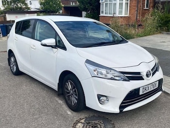 Used Toyota Verso 2016 for sale - 75529299: Photo