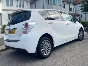 Used Toyota Verso 2016 for sale - 75529299: Photo