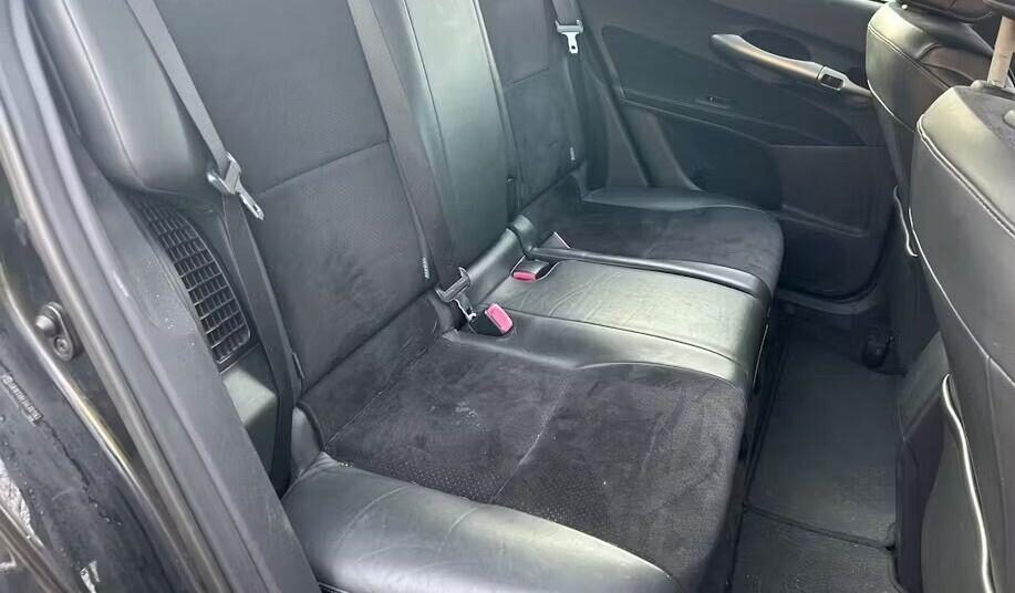 Used Toyota Auris 2010 for sale - 77983660: Photo 6