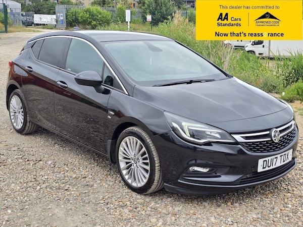 Used Vauxhall Astra 2017 for sale - 75054155: Photo 1