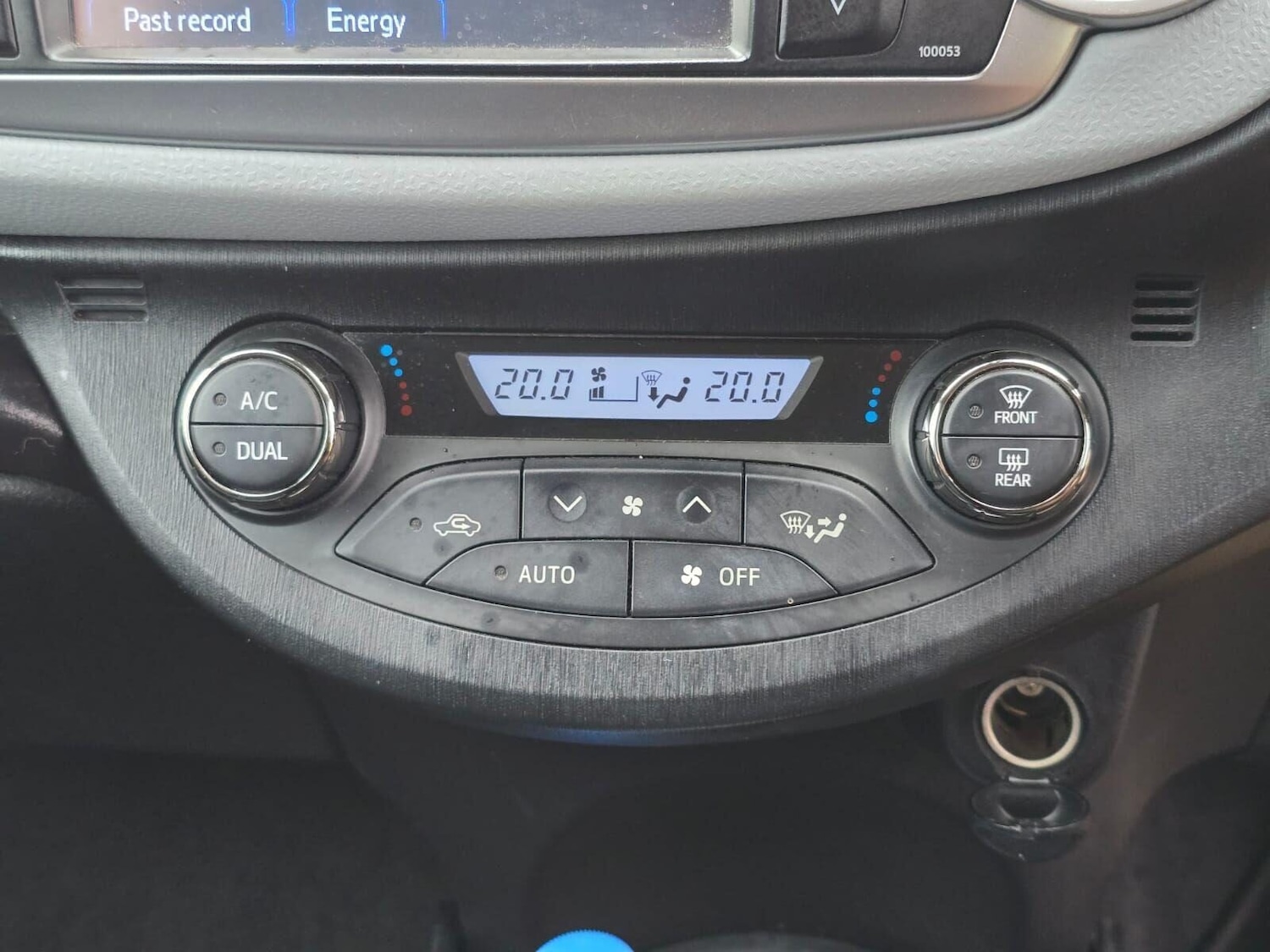 Used Toyota Yaris 2014 for sale - 76569399: Photo 32