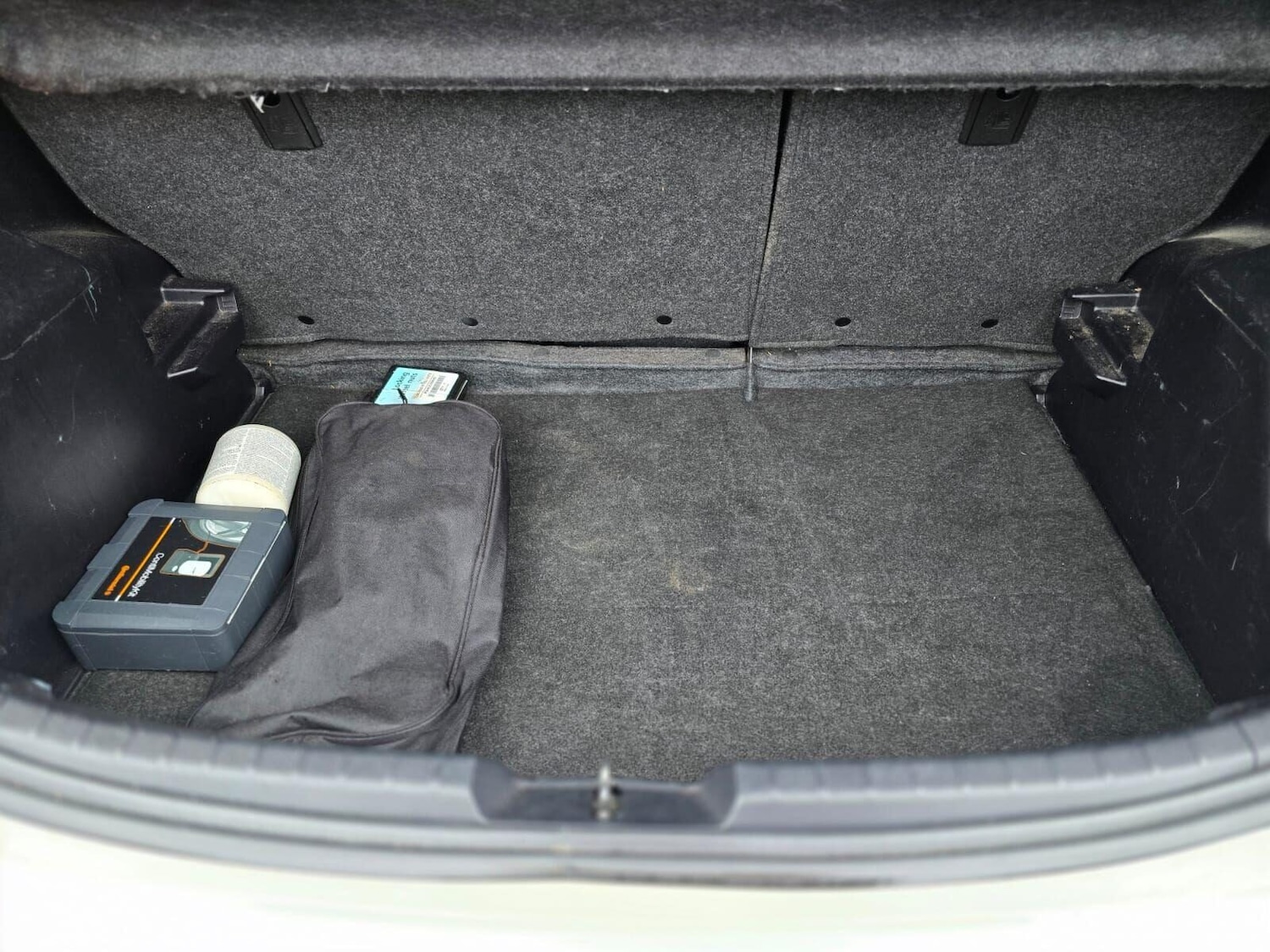 Used Toyota Yaris 2014 for sale - 76569399: Photo 37