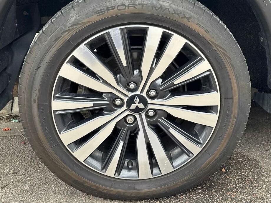 Used Mitsubishi Outlander 2019 for sale - 76637335: Photo 11