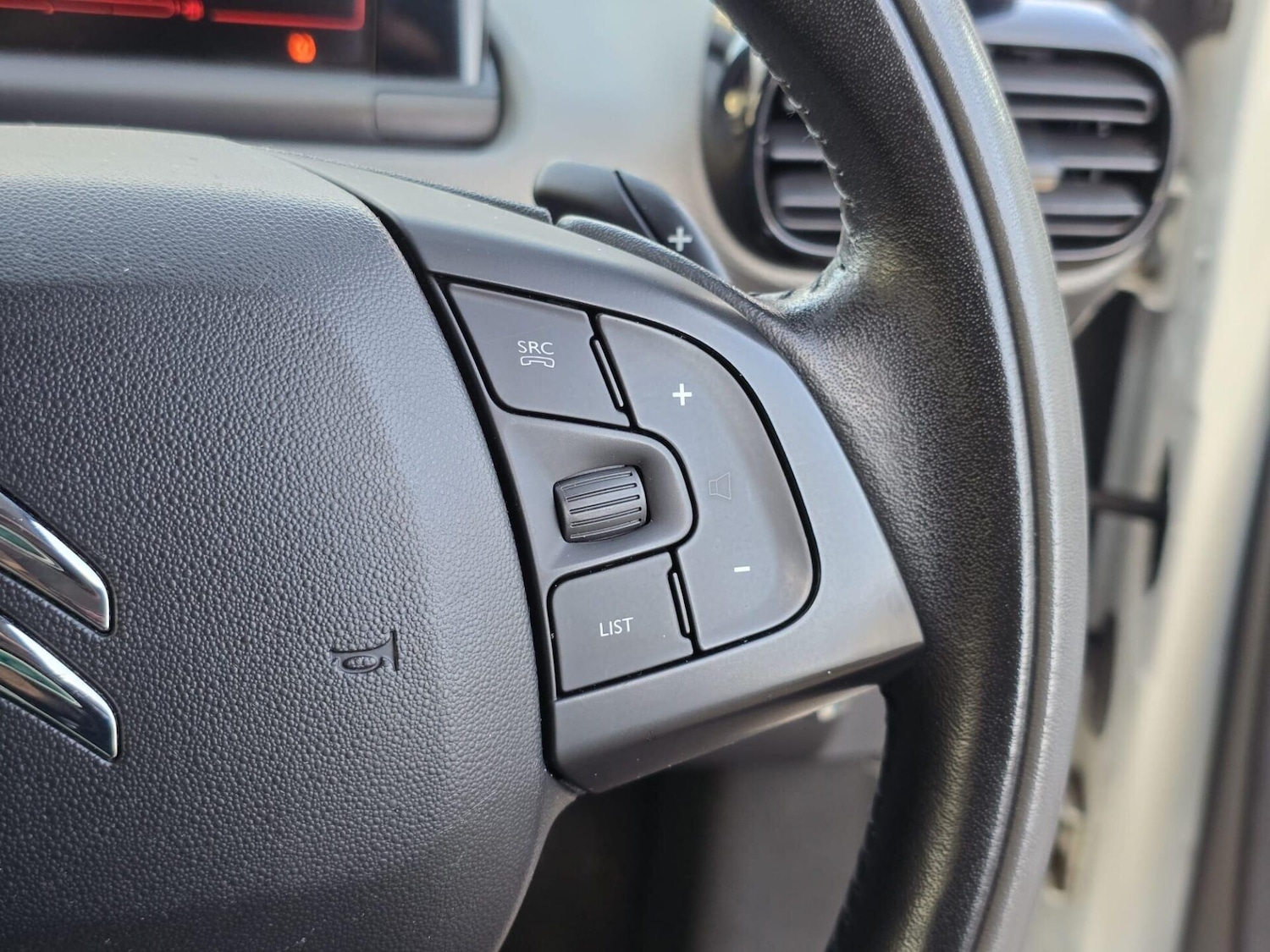 Used Citroen C4 Cactus 2016 for sale - 77241456: Photo 24