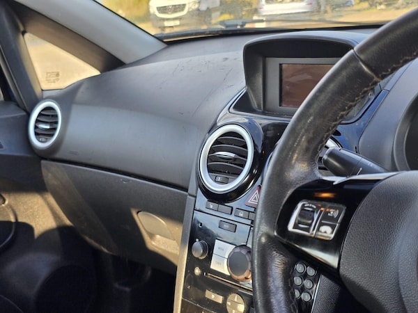 Used Vauxhall Corsa 2014 for sale - 75053887: Photo 18
