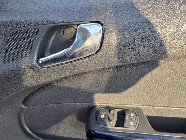 Used Vauxhall Corsa 2014 for sale - 75053887: Photo 51