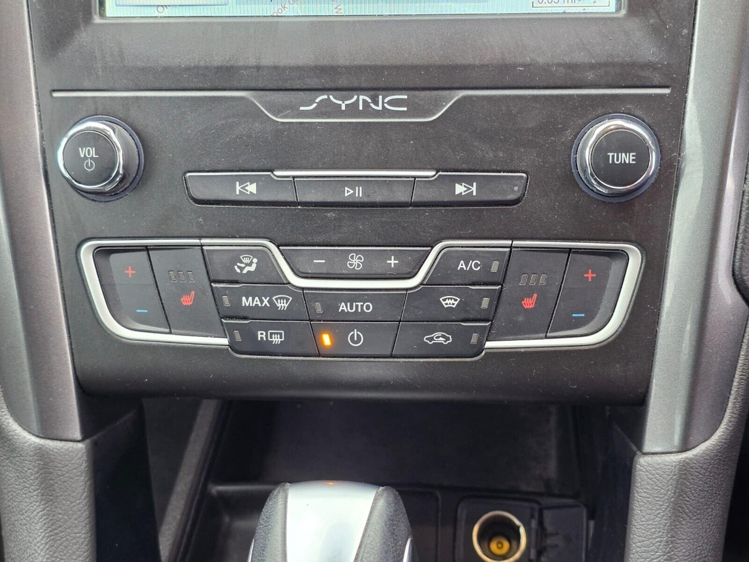 Used Ford Mondeo 2019 for sale - 76444357: Photo 35