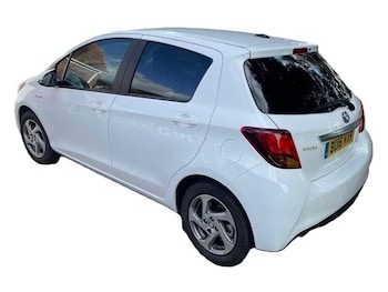 Used Toyota Yaris 2016 for sale - 78353057: Photo